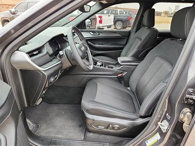 2024 Jeep Grand Cherokee Laredo