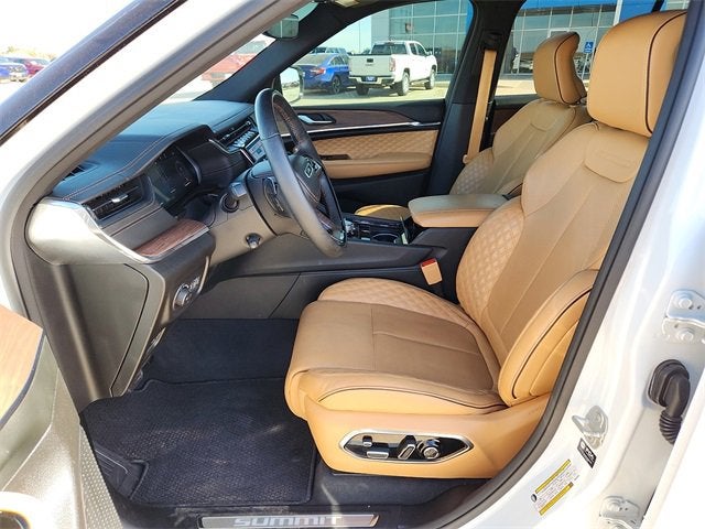 2023 Jeep Grand Cherokee Summit