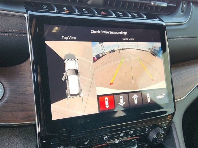 2023 Jeep Grand Cherokee Summit