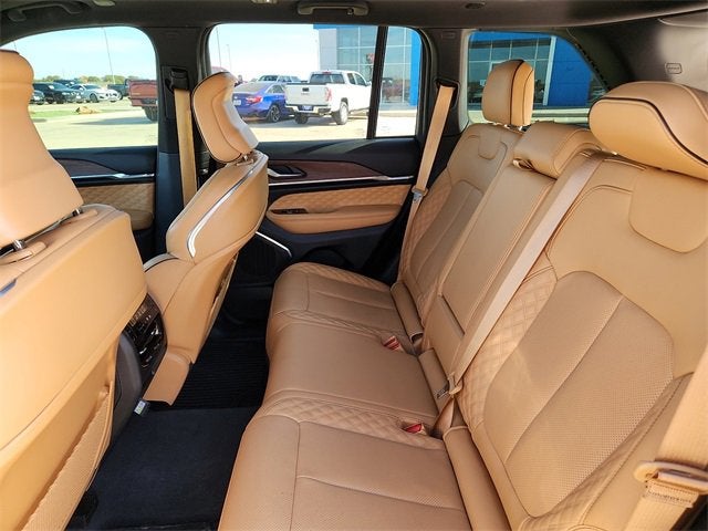 2023 Jeep Grand Cherokee Summit