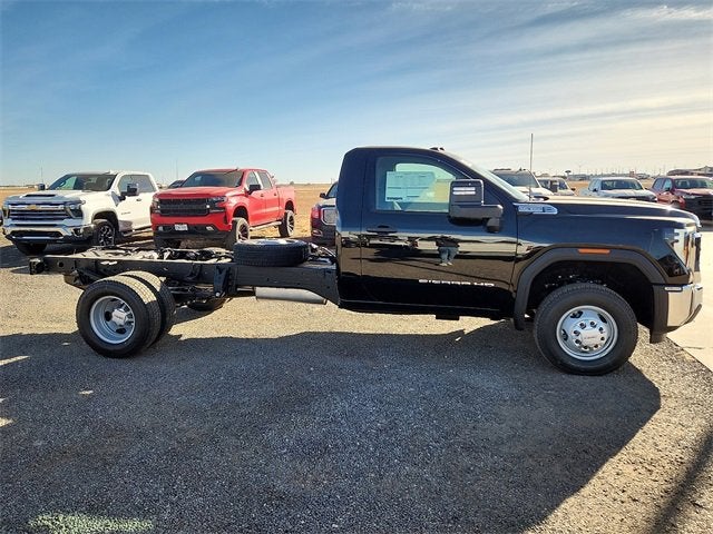 2026 GMC Sierra 3500 HD Chassis Cab Pro
