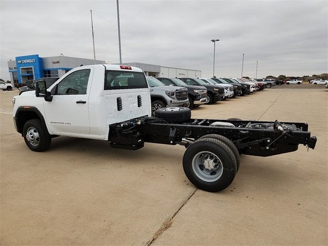 2026 GMC Sierra 3500 HD Chassis Cab Pro