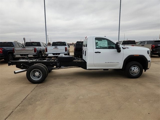 2026 GMC Sierra 3500 HD Chassis Cab Pro
