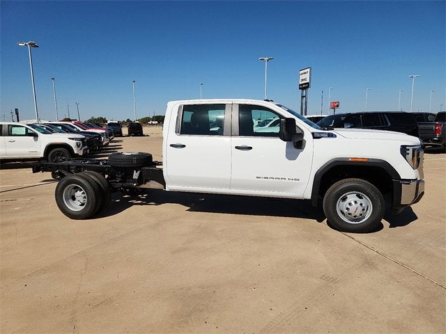 2026 GMC Sierra 3500 HD Chassis Cab Pro