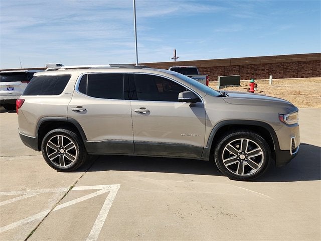 2022 GMC Acadia SLT