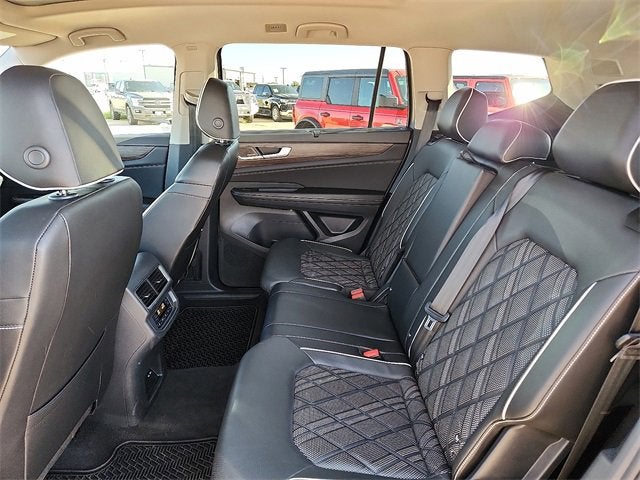 2024 Volkswagen Atlas 2.0T SEL Premium R-Line