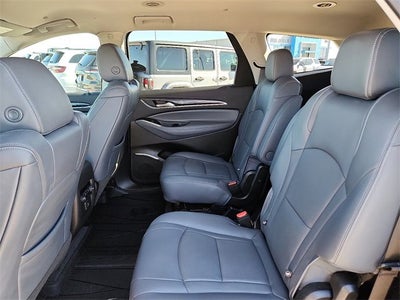 2020 Buick Enclave Essence