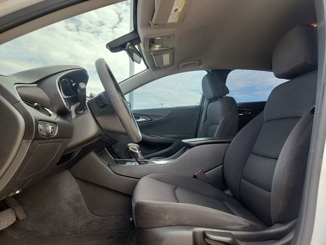 2022 Chevrolet Malibu LS