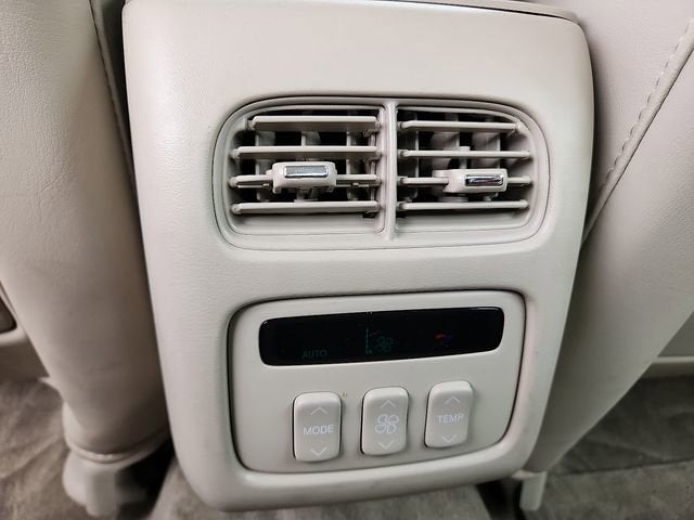 2002 Cadillac Deville Base