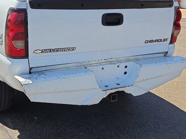 2004 Chevrolet Silverado 2500 HD LS