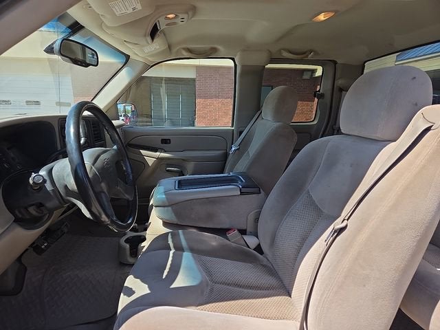 2004 Chevrolet Silverado 2500 HD LS