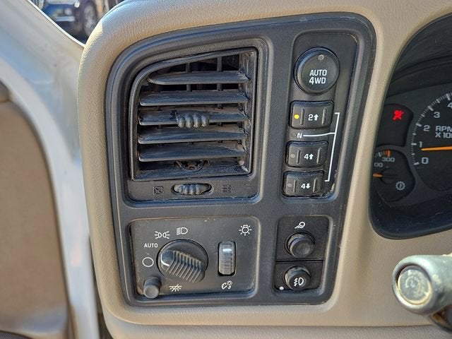 2004 Chevrolet Silverado 2500 HD LS