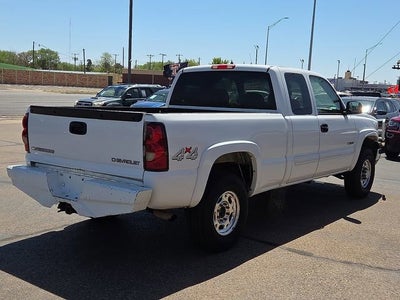 2004 Chevrolet Silverado 2500 HD LS