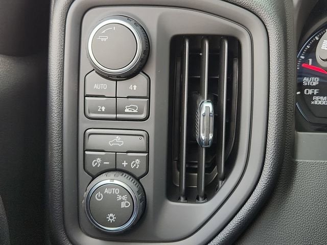 2026 Chevrolet Silverado 1500 Custom - Photo 15