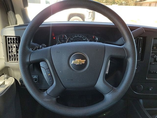 2024 Chevrolet Express Cargo 2500 WT