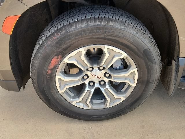 2021 GMC Yukon SLE