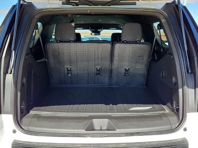 2027 Chevrolet Suburban LS
