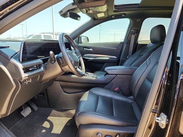 2025 Cadillac XT4 Premium Luxury