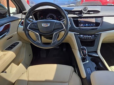 2019 Cadillac XT5 Luxury FWD