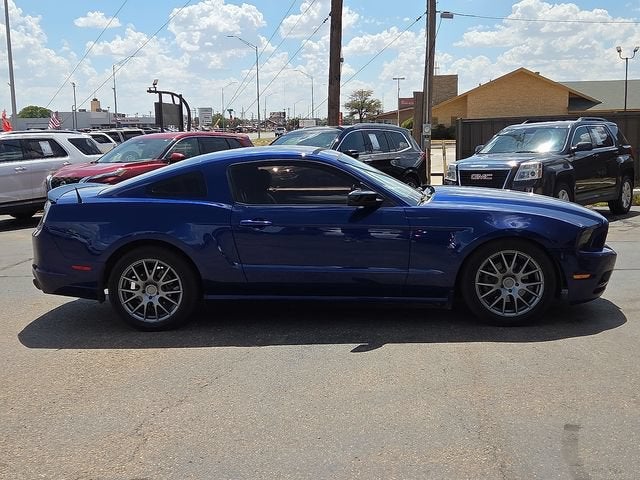 2014 Ford Mustang V6