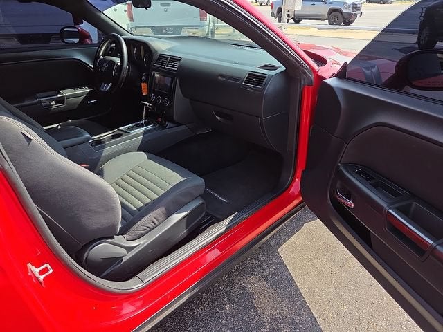 2014 Dodge Challenger SXT