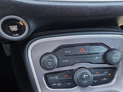 2021 Dodge Challenger SXT