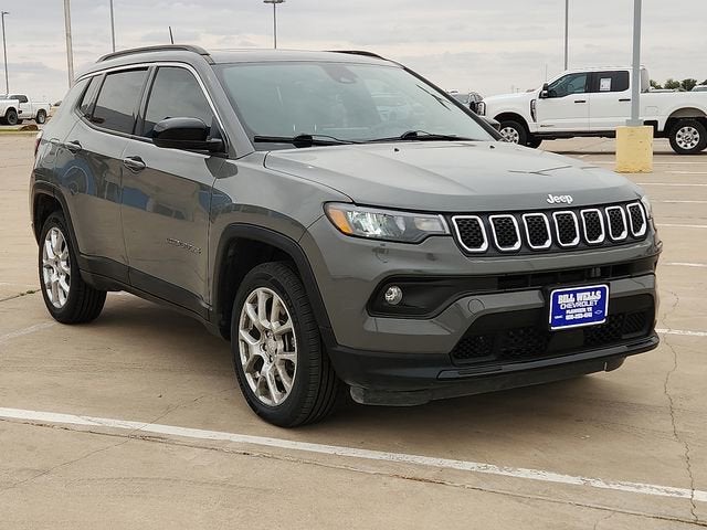 2024 Jeep Compass Latitude Lux