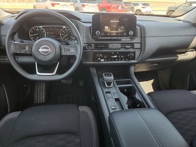 2025 Nissan Pathfinder S