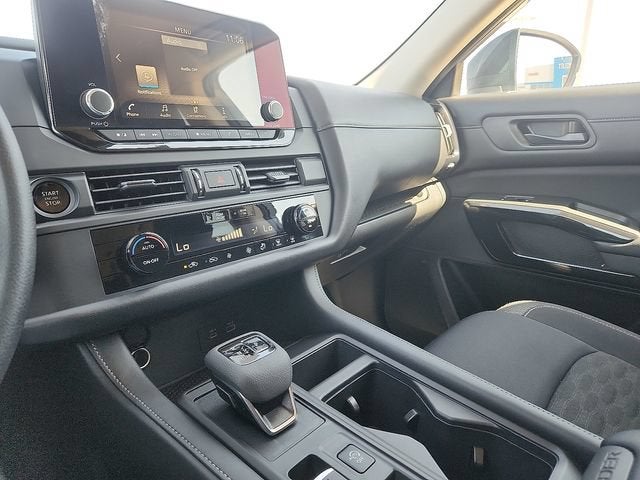 2025 Nissan Pathfinder S