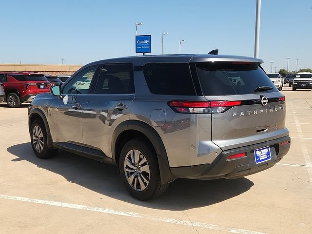 2025 Nissan Pathfinder S