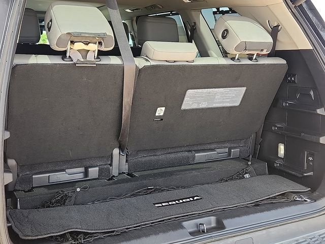 2024 Toyota Sequoia SR5
